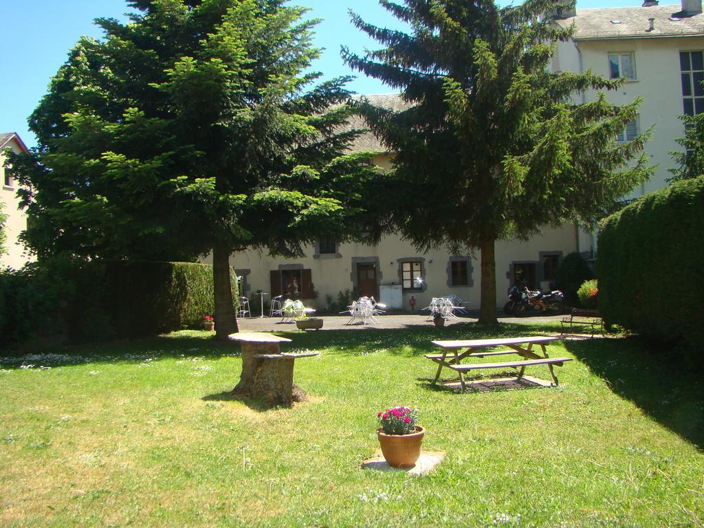 Aux Globe-Trotters Hotel Murat  Exterior foto