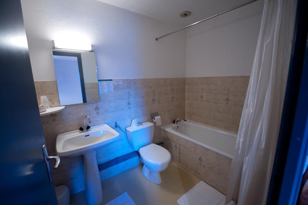 Aux Globe-Trotters Hotel Murat  Quarto foto