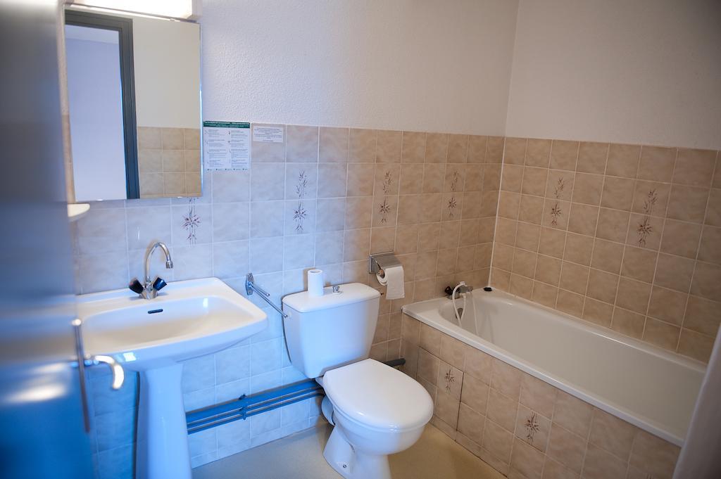 Aux Globe-Trotters Hotel Murat  Quarto foto